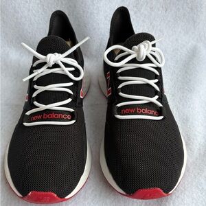 New Balance Fresh Foam Roav  size 9.5 Men’s